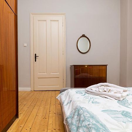The Old Town Vintage 2-Bedroom Jewel By Flat Mаnager Plovdiv Kültér fotó