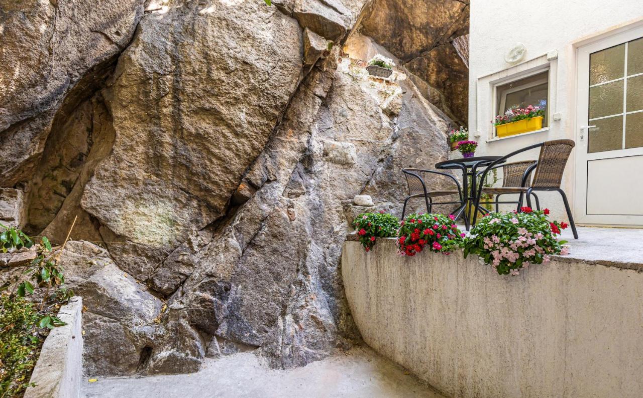 The Old Town Vintage 2-Bedroom Jewel By Flat Mаnager Plovdiv Kültér fotó